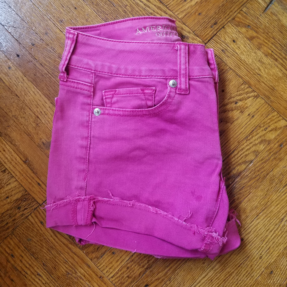 NWOT pink AE Shorts